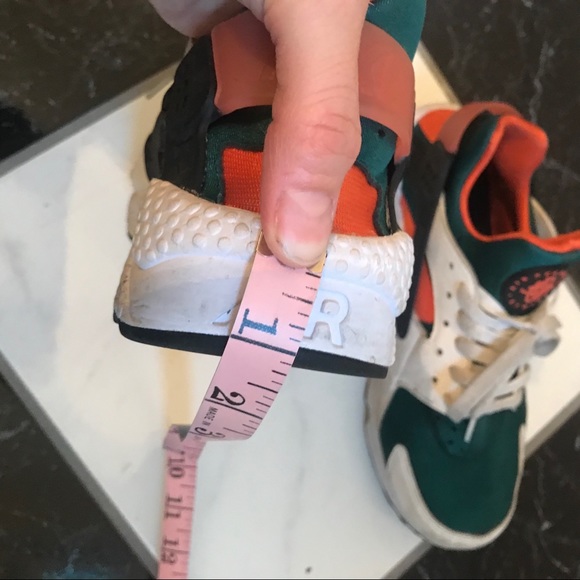 Nike air huarache orange green gently worn sneaker Men’s 8.5 Hipster Normcore - Picture 6 of 8